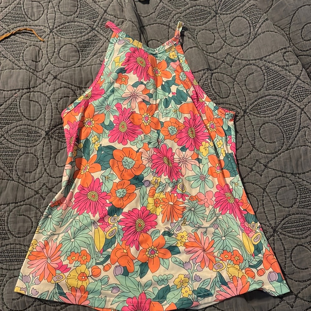 Floral boutique tank top , size small